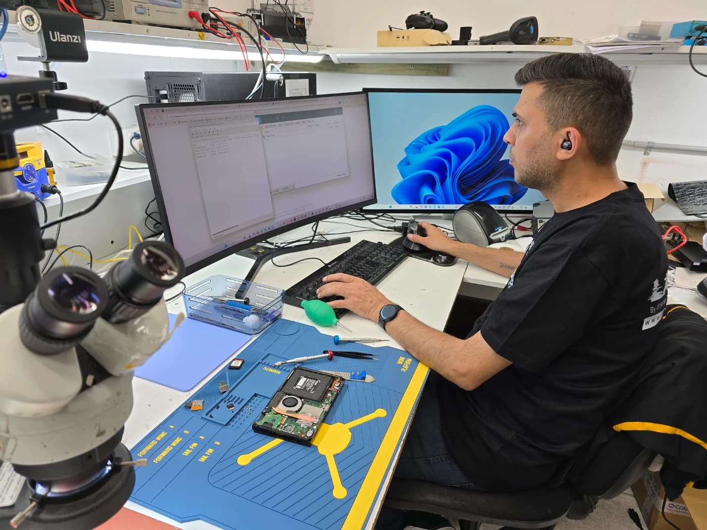 Microsoldering & Logic Board Diagnostics